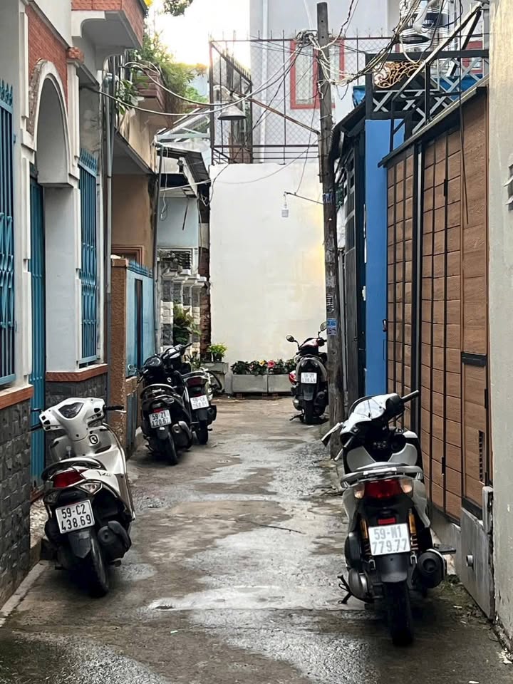 Nhà hẻm 2855 Huỳnh Tấn Phát, Nhà Bè 76m² giá 3.99 tỷ - Full nội thất, vào ở ngay!