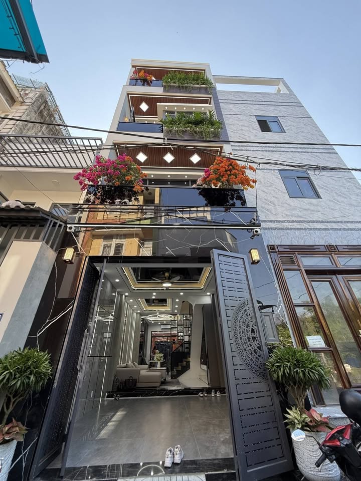 Nhà đẹp Huỳnh Tấn Phát, Quận 7, 68m² giá thỏa thuận - An cư lý tưởng!