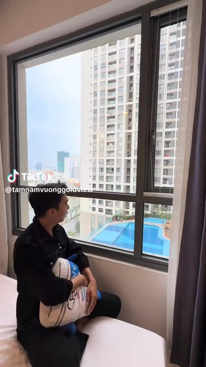 Căn hộ GoldView Quận 4 100m² giá 9.2 tỷ - View thoáng mát, nội thất cao cấp!