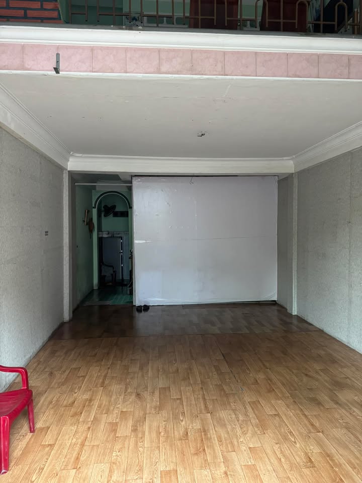 Cho thuê mặt bằng kinh doanh Đường Nguyễn Thái Học 32m² - Giá chỉ 6.5 triệu/tháng!