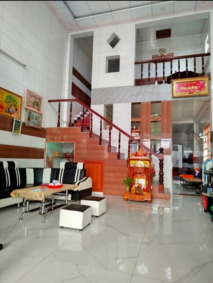 Nhà đẹp 30/4, Long Đức, Trà Vinh 200m² - Thiết kế hiện đại, sẵn sàng vào ở!