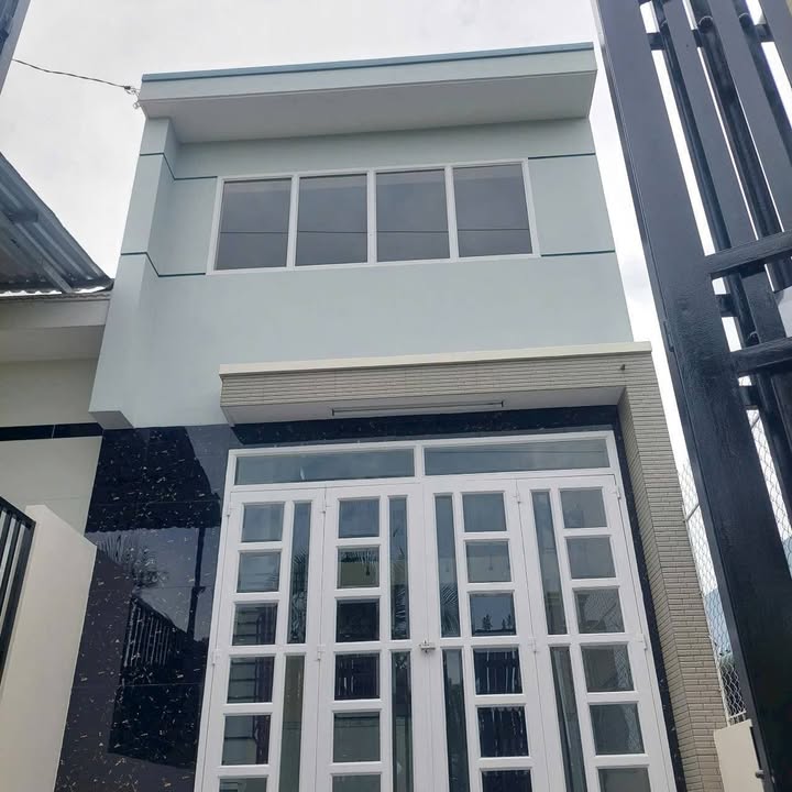 Nhà phố Khánh Hậu Tân An 80m² giá 1.88 tỷ - Gần kênh xanh mát