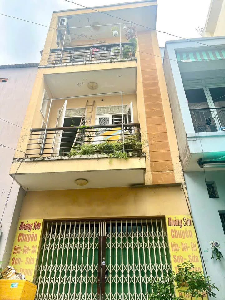 Nhà 2 mặt tiền Lê Văn Quới 56m² giá 6.3 tỷ - Đầu tư sinh lời ngay!