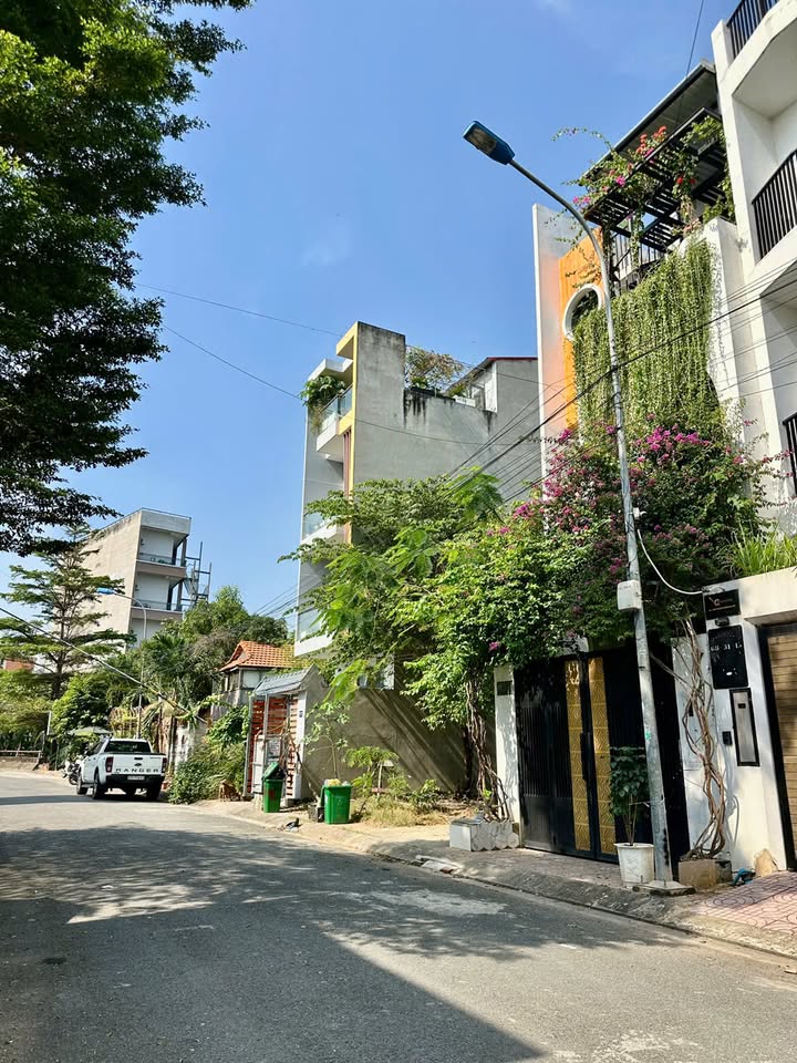 Đất nền Hẻm 68 Bưng Ông Thoàn, Phú Hữu, 54m² - Giá chỉ 5 tỷ, cơ hội đầu tư hấp dẫn!