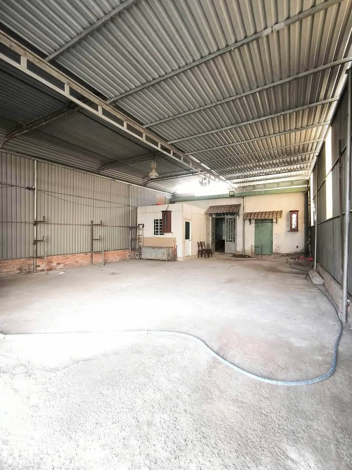 Cho thuê xưởng kết hợp nhà ở 200m² Trảng Dài, Biên Hòa - Giá chỉ 4 triệu/tháng!