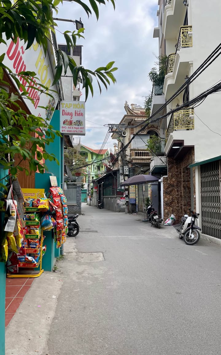 Nhà 5 tầng Xuân Đỉnh 60m² giá thỏa thuận - Kinh doanh sầm uất, ô tô vào nhà!