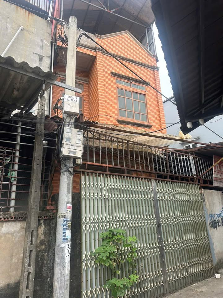 Nhà 2 tầng thôn Mẫn Xá, Yên Phong 100m² giá 2 tỷ - Không thể bỏ lỡ!