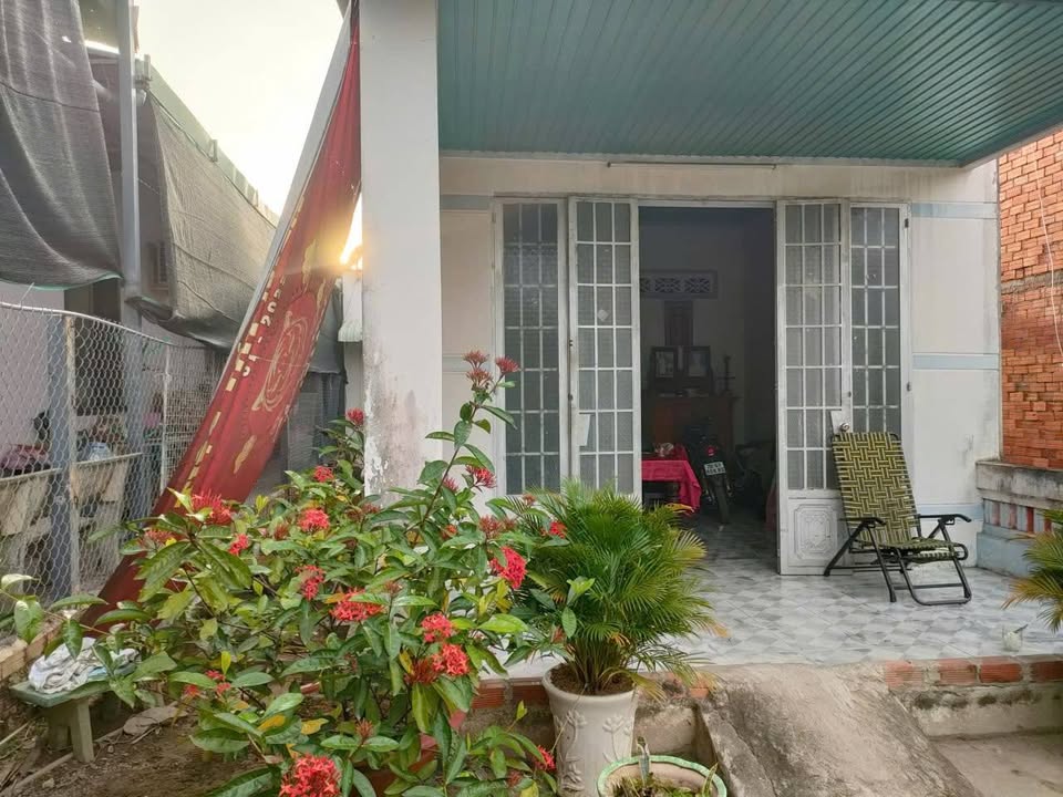 Nhà Trường Đông 336m² giá 650 triệu - Thổ cư, thuận tiện kinh doanh!