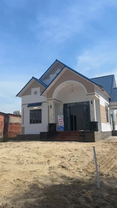 Nhà Mái Thái tại Xã Xuân Đông, Đồng Nai - Giá chỉ 1.69 tỷ - Bàn giao ngay!