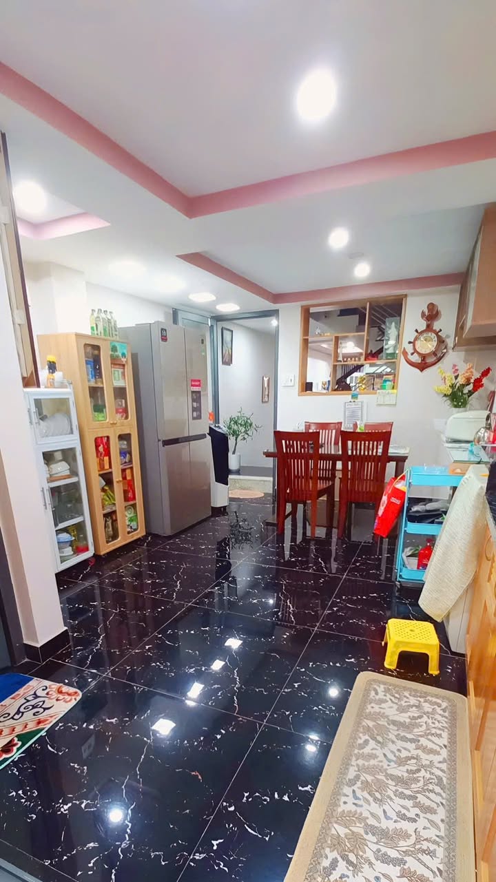 Nhà phố Trần Văn Hoàng, Tân Bình 69m² giá 13.5 tỷ - Nhà mới, full nội thất cao cấp!