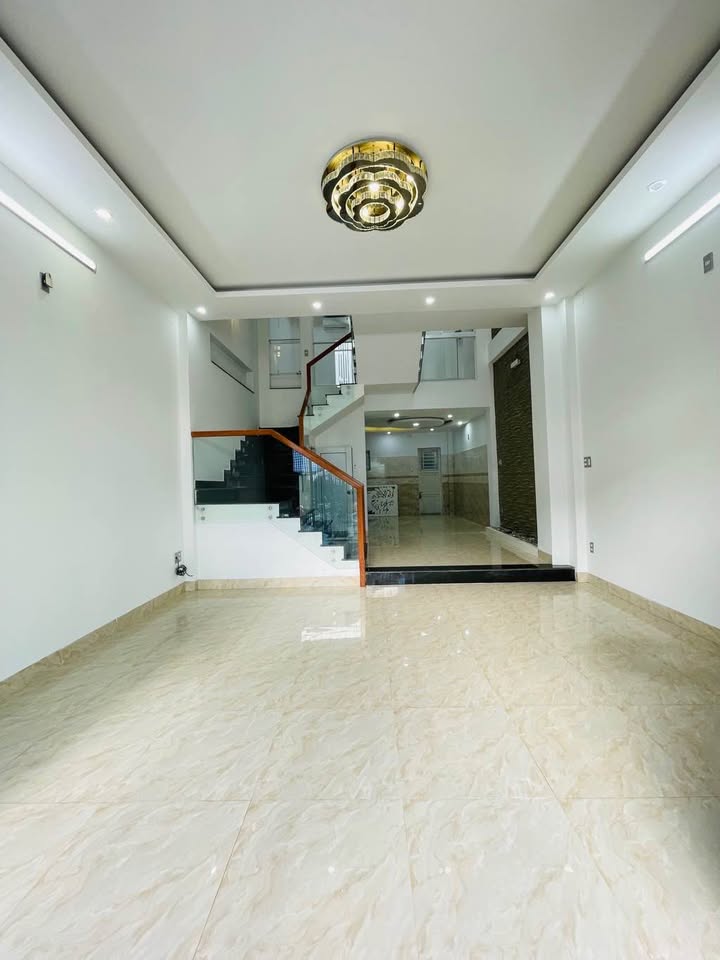 Nhà 3 tầng hiện đại tại trung tâm Thanh Khê 60m² giá 6 tỷ - Nhà đẹp vào ở ngay!