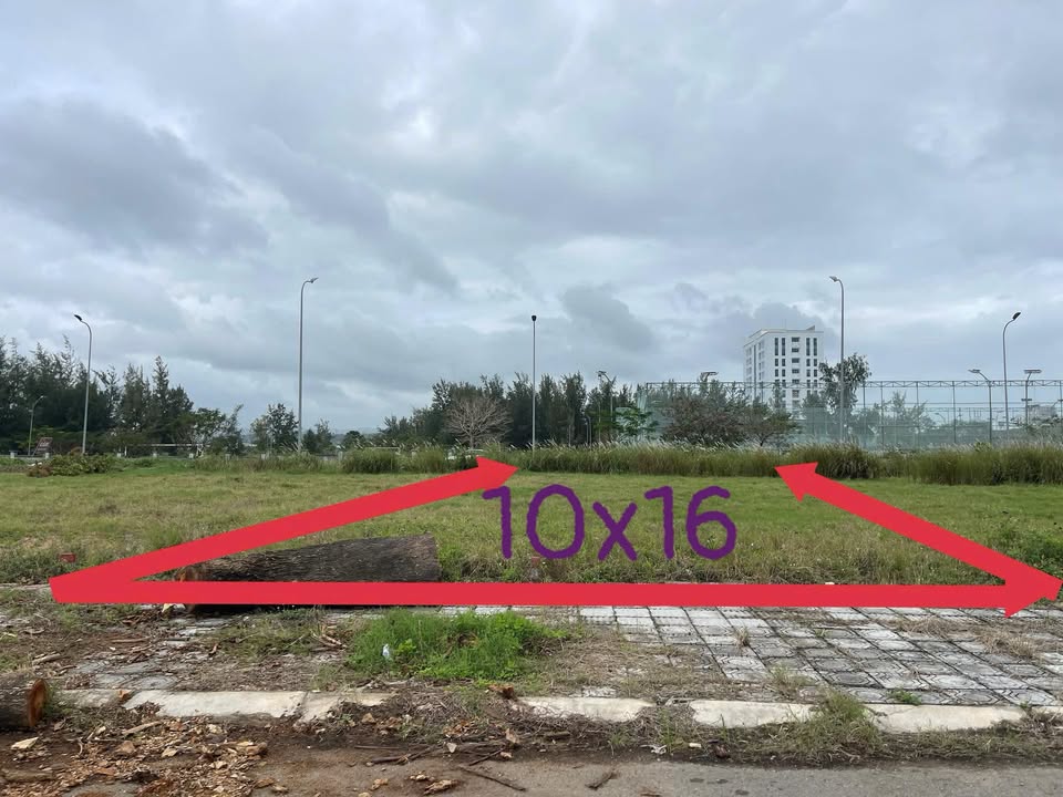 Bán lô đất trong khuôn viên Trường Đại học Xây dựng Miền Trung, 80m² - Hướng Nam, giá 5.5 tỷ