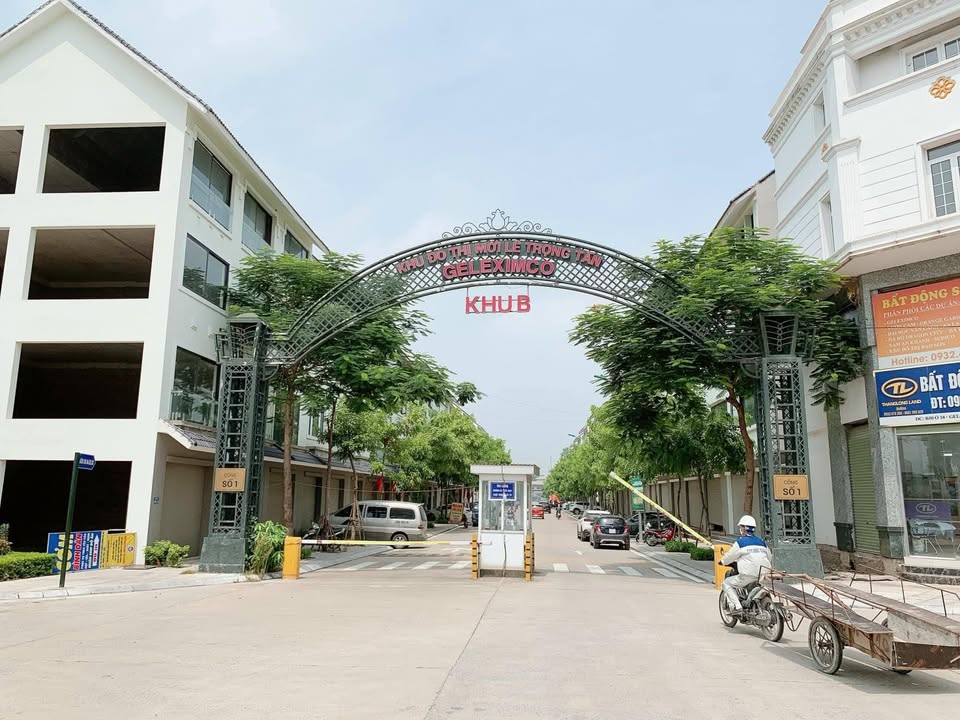 Phòng cho thuê tại Liền kề Khu B Geleximco 4 tầng - Không gian thoáng đãng, đầy đủ nội thất