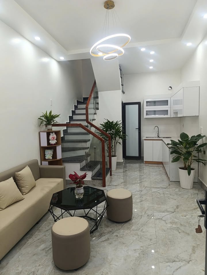 Nhà 3 tầng ngõ 280 Trần Nguyên Hãn 30m² giá 2.15 tỷ - Thiết kế tối ưu không gian