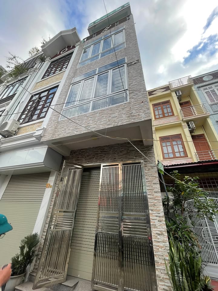 Nhà phố Hoàng Quý, Lê Chân, 32m² giá 4 tỷ - Ngõ ô tô đỗ cửa!