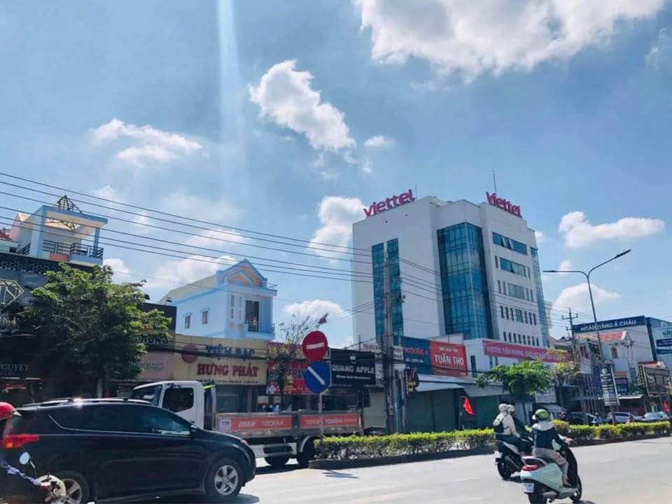 Bán gấp nhà mặt tiền đường 741, Đồng Xoài, 358.4m² - Vị trí vàng kinh doanh