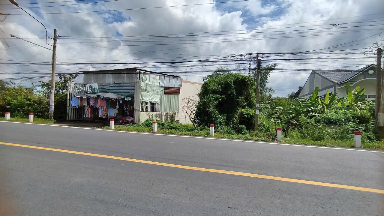 Đất Quốc Lộ 60, Thị Trấn Mỏ Cày Nam 276.5m² giá 1.3 tỷ - Cơ hội đầu tư hấp dẫn!