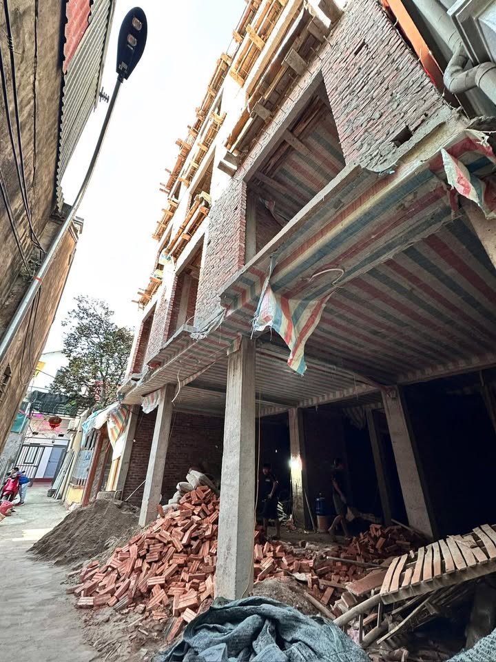 Nhà 6 Tầng Đường Đồng Nhân, 33.5m² giá 6.7 tỷ - Sẵn sàng vào ở!