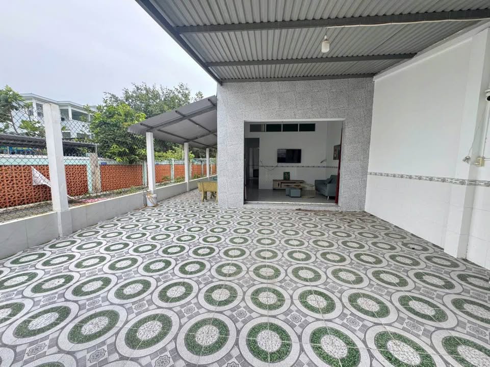 Nhà mặt tiền nhựa Long Đức 126m² giá 1.099 tỷ - Sẵn sàng vào ở!