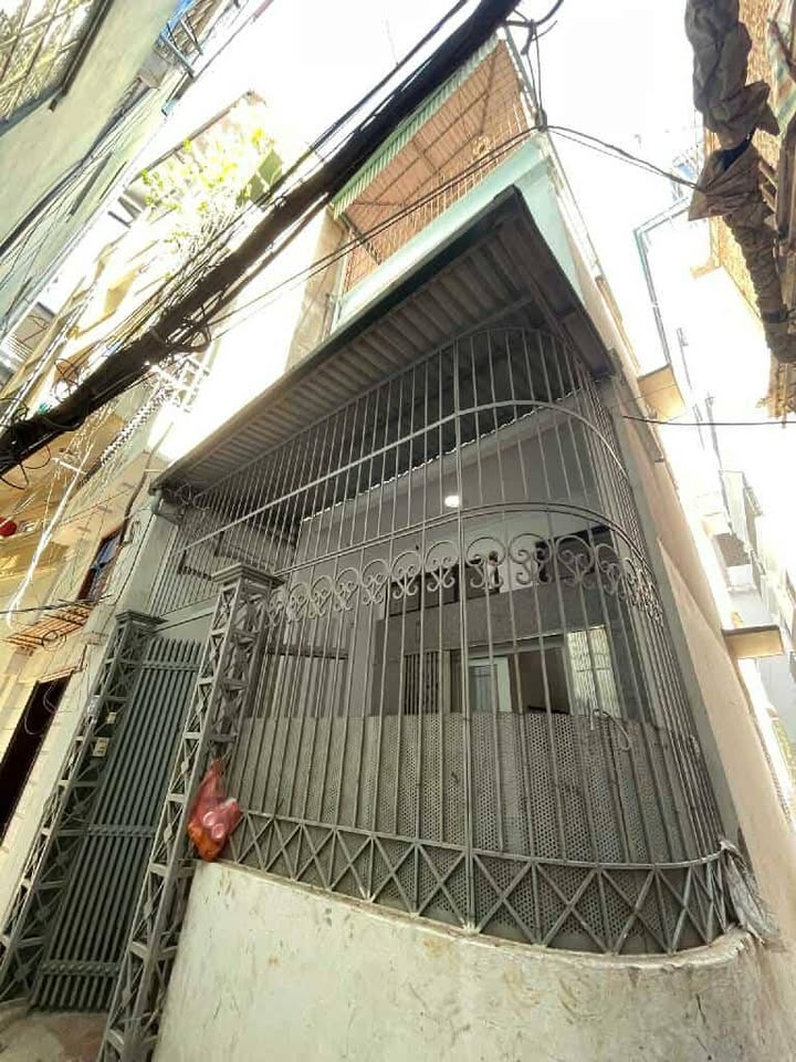 Nhà phố Ba Đình 51m² giá 11.5 tỷ - Đầu tư cải tạo ngay!