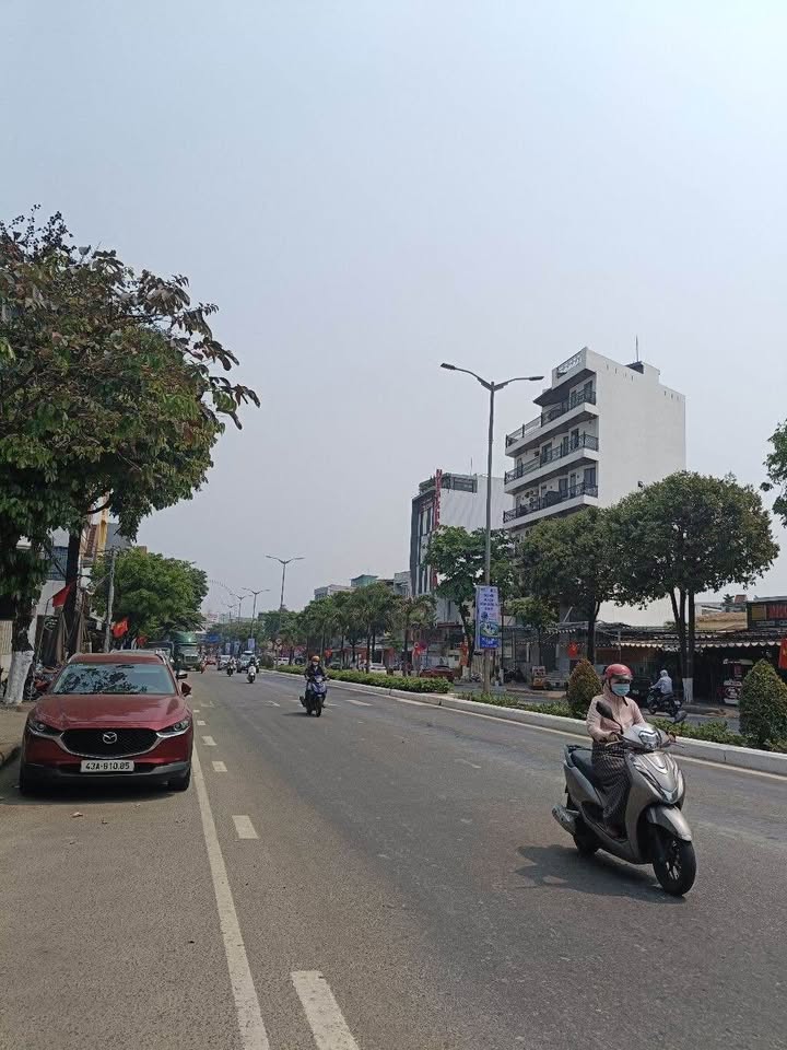 Nhà mặt tiền kinh doanh 2 tầng đường 2/9 Hải Châu 78m² giá 11 tỷ - Đầu tư sinh lời cao!