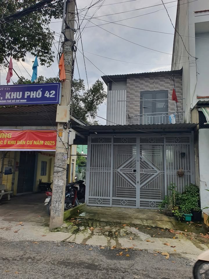 Nhà mặt tiền Huỳnh Thị Hai, Quận 12, 56m² giá 4.25 tỷ - Vị trí kinh doanh đắc địa!