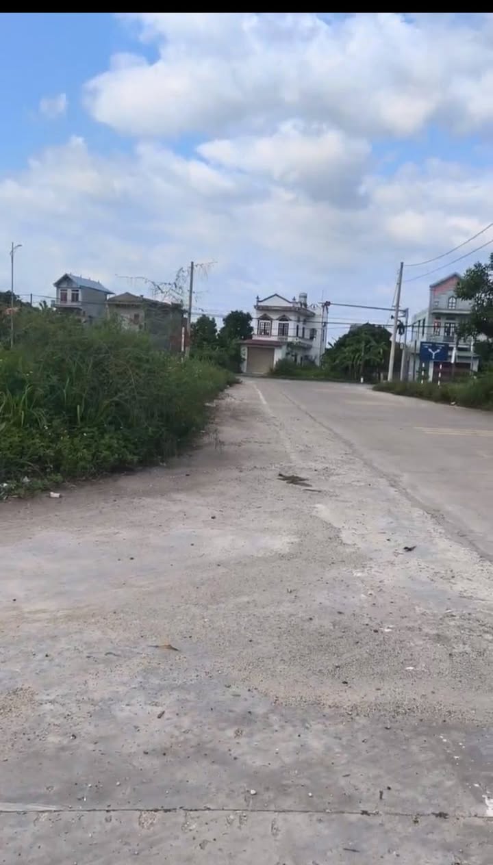 Đất nền lô góc 134m² tại thôn Tân Tiến, xã Song Vân - Gần khu công nghiệp, giá tốt!