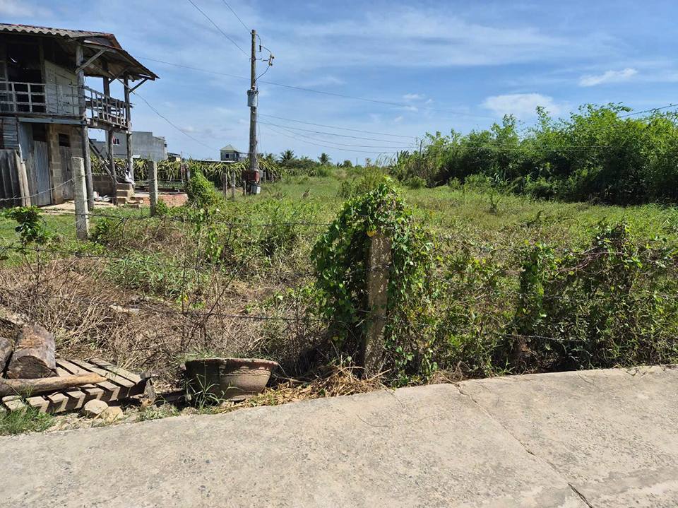 Đất CLN 2700m² - Thôn Kim Bình, Hàm Thắng - Giá 450 triệu - Cơ hội đầu tư tốt!