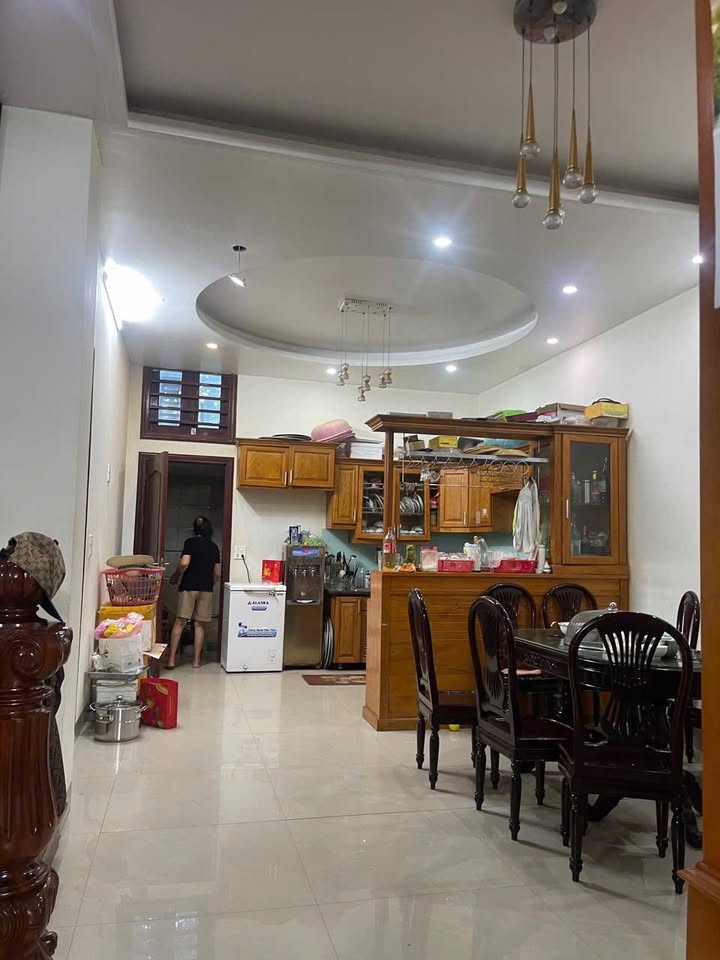 Nhà phố biệt thự Hạc Thành 200m² giá 14.8 tỷ - Vị trí vàng, khu VIP!