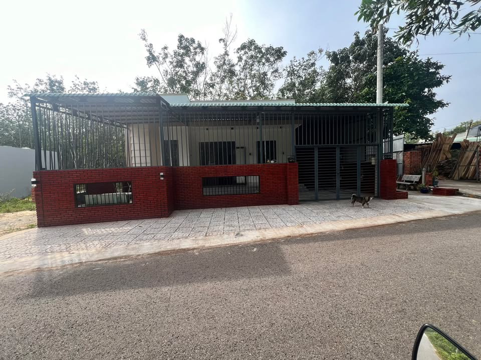 Nhà đất mới xây tại đường Nguyễn Thị Minh Khai, Dầu Tiếng 80m² giá 1 tỷ - Tiện nghi đầy đủ!