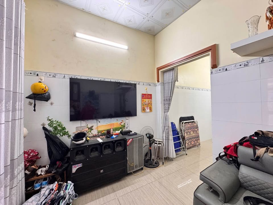 Nhà bán gần cầu Xếp Bà Lý - 72.4m² giá 1 tỷ - Chính chủ, sang tên ngay!