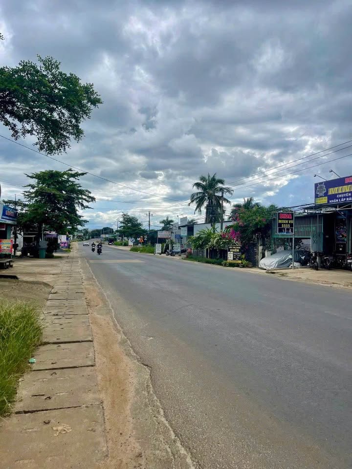 Đất thổ cư góc 2 mặt tiền Tỉnh Lộ 2, Hòa Khánh, Đắk Lắk 270m² chỉ 2.95 tỷ - Cơ hội đầu tư tuyệt vời!