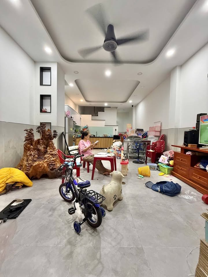 Nhà mặt tiền Sơn Hưng, quận Tân Bình, 57m² giá 11.5 tỷ - Đầu tư sinh lời ngay!