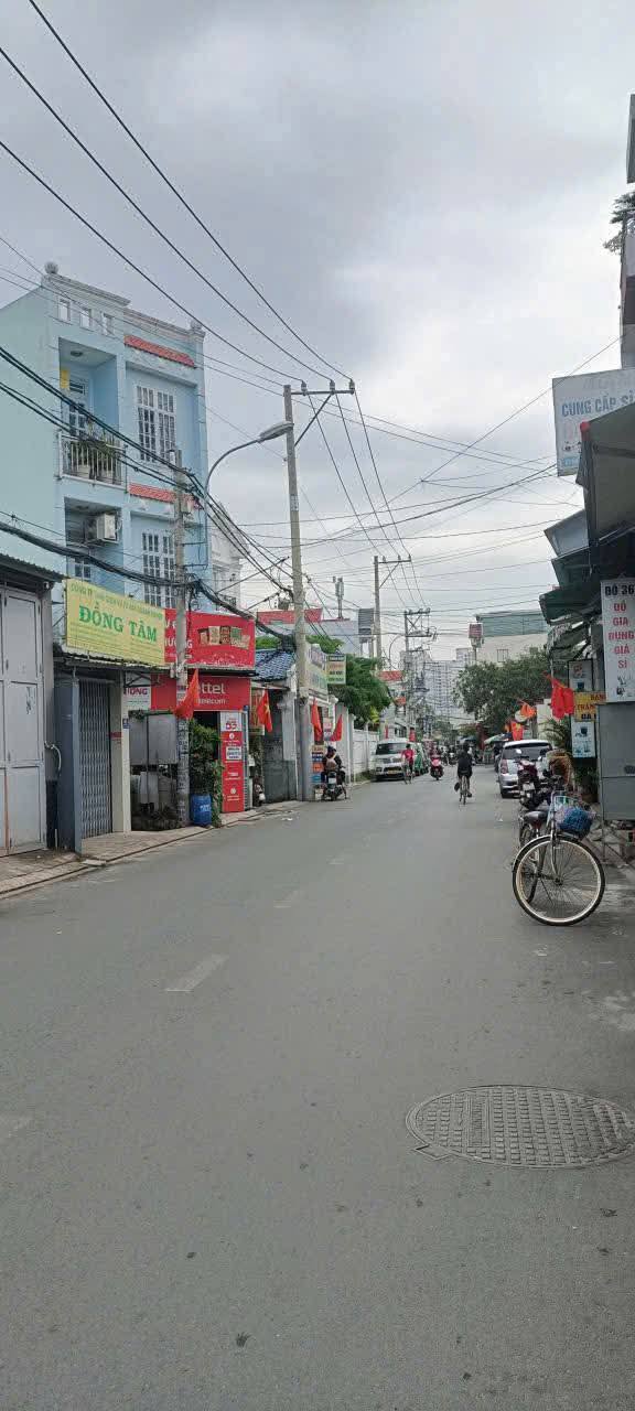 Nhà mặt tiền hẻm Tô Ký, Quận 12, diện tích 70m², giá 4 tỷ - Đầu tư sinh lời ngay!