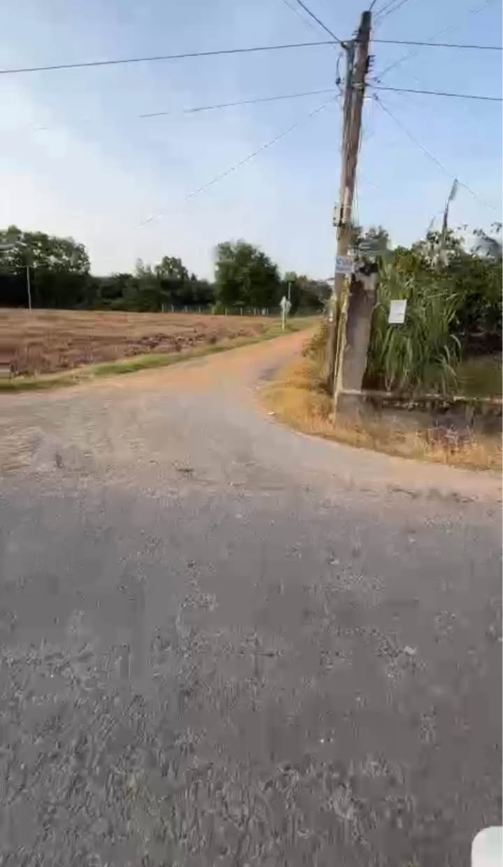 Đất nền Ấp Bàu Tép, Tiên Thuận, 473m² giá 700 triệu - Cơ hội đầu tư hấp dẫn!