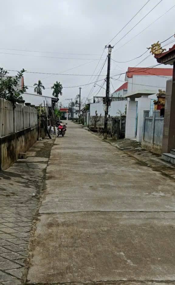 Đất nền Quảng Phước 200m² giá 900 triệu - Sổ đỏ chính chủ, thương lượng!