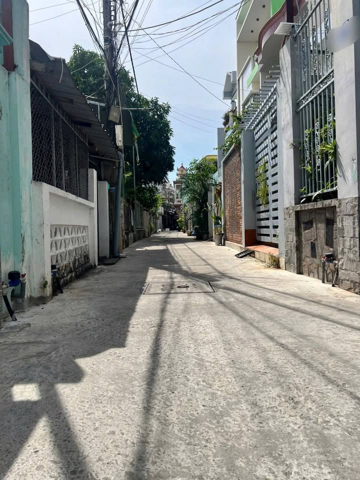 Nhà gác lửng Tân An 88m² giá 2 tỷ - Gần Chợ Hàng Còng, vị trí đẹp!