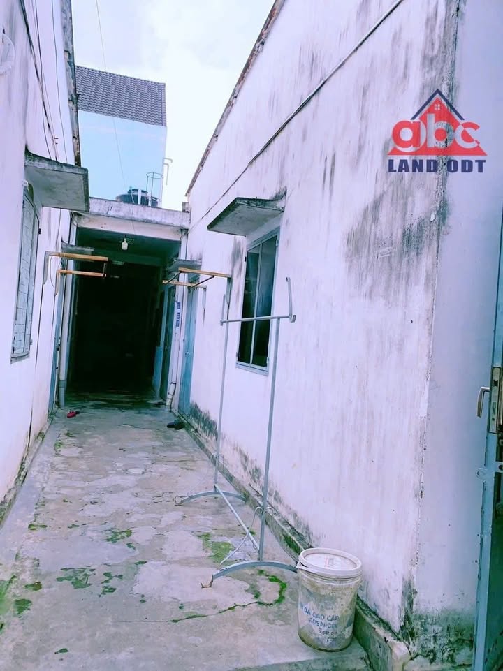 Dãy phòng trọ 4 phòng tại phường Tam Hòa - Giá chỉ 3.7 tỷ, thu nhập ổn định!