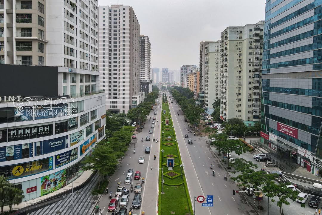 Đất nền tại ngõ 5 phố Lê Văn Lương 156.7m² giá 40.7 tỷ - Mặt tiền 9m ô tô tránh!