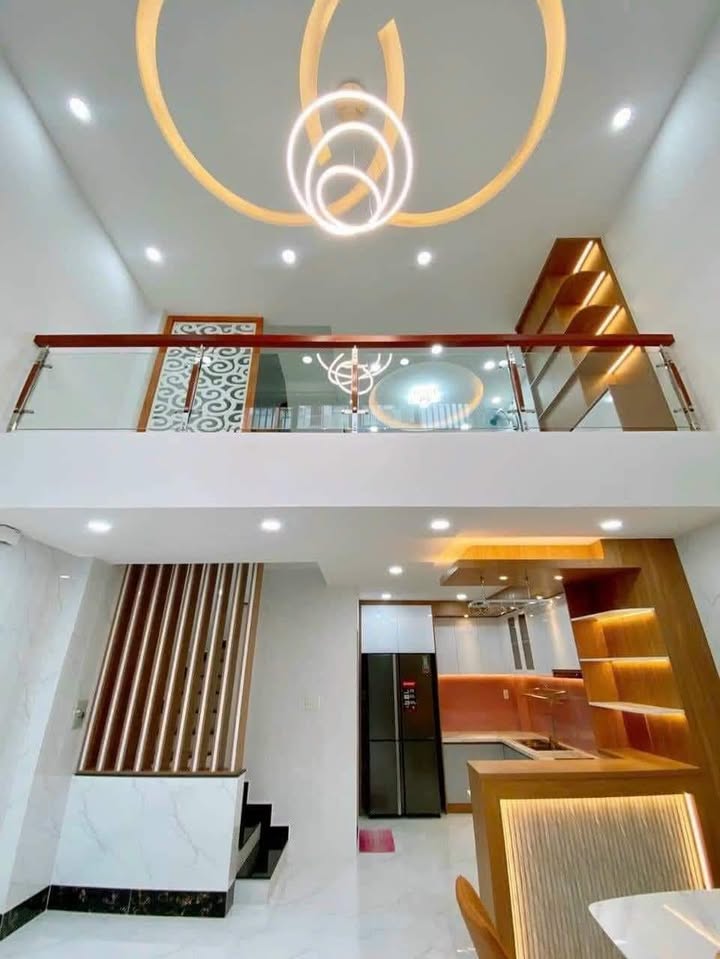 Nhà 5 tầng Lại Yên, Hoài Đức 38m² giá 5 tỷ - Thiết kế hiện đại, ô tô đỗ cửa!