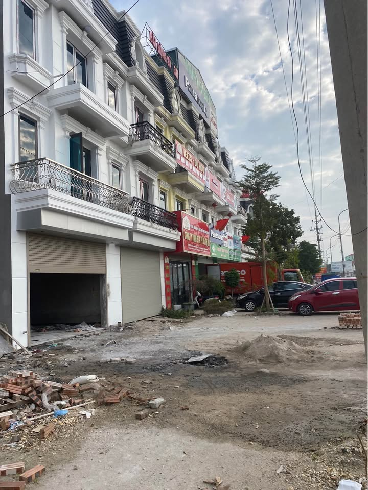 Đất nền Phường Hồ, Thuận Thành 100m² giá 6.5 tỷ - Vị trí đắc địa, dân trí cao!