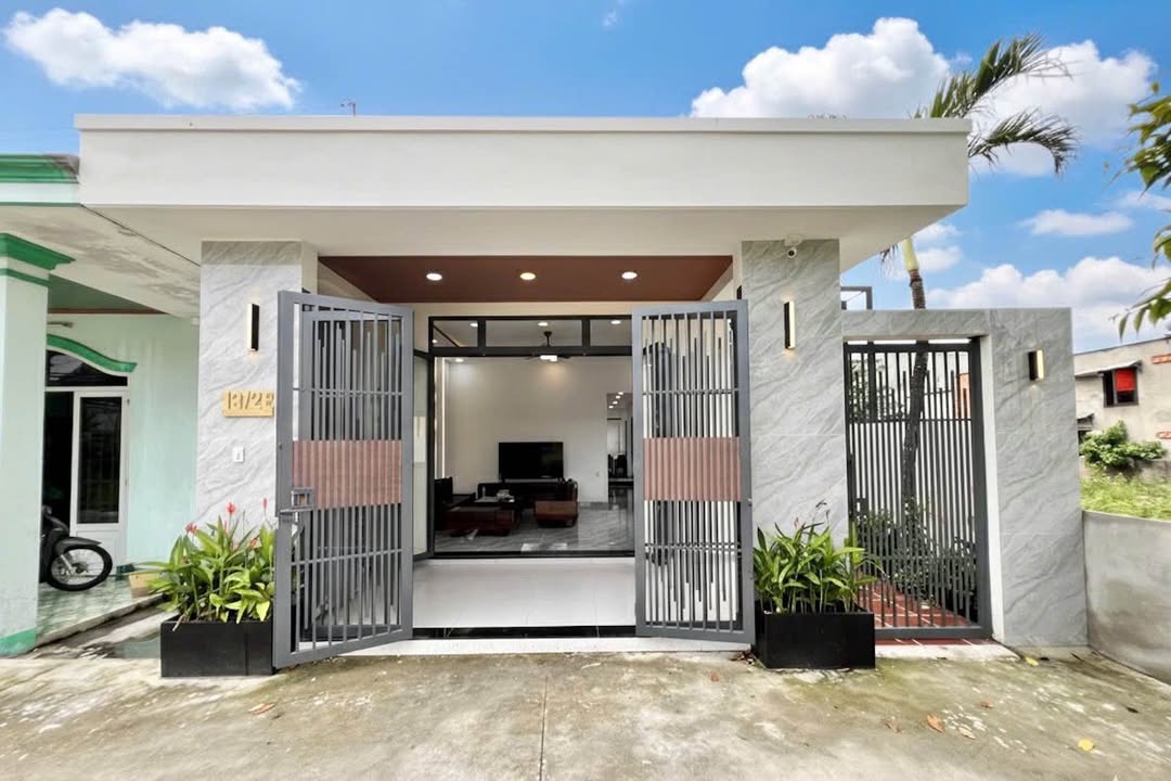 Nhà vườn Hóc Môn 150m² giá 5.89 tỷ - Đầy đủ tiện ích xung quanh!