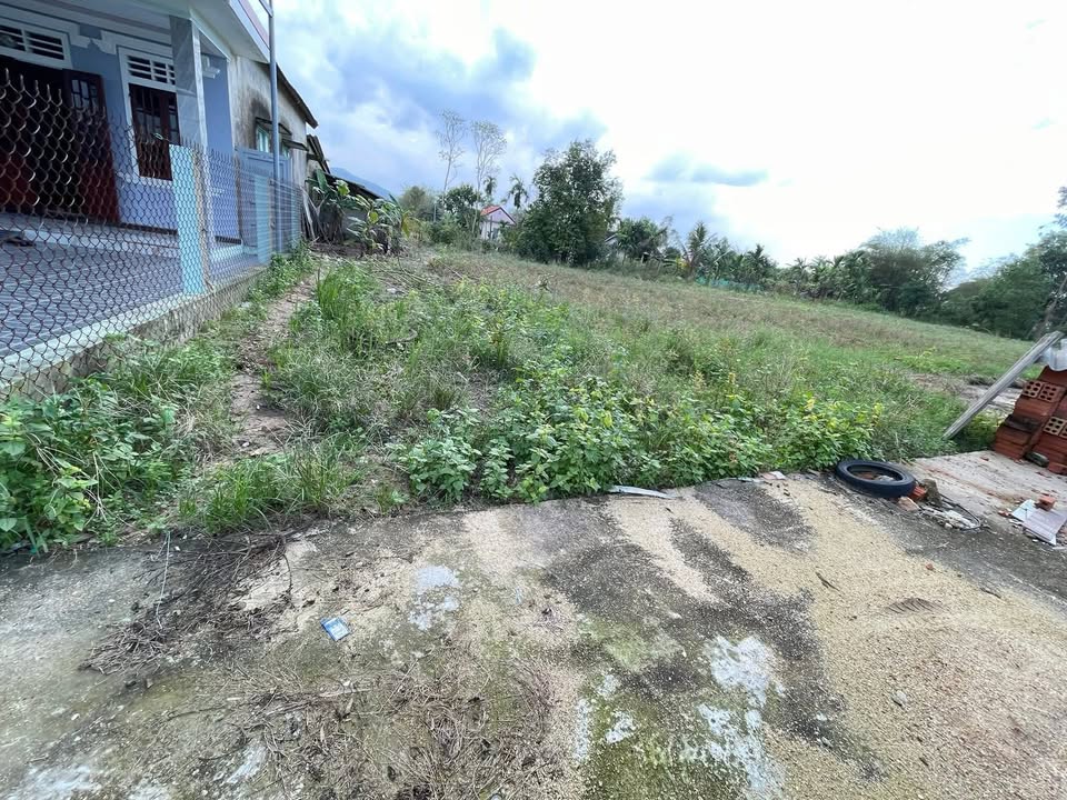 Đất nền Hương Xuân 161m² giá 400 triệu - Dân cư đông đúc, thuận tiện sinh sống!