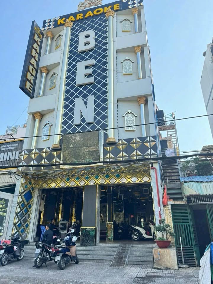 Nhà Karaoke 10 Phòng Mặt Tiền Đường Tân Hương, Quận Tân Phú, Diện Tích 152m², Giá 24 Tỷ - Cơ Hội Đầu Tư Hấp Dẫn!