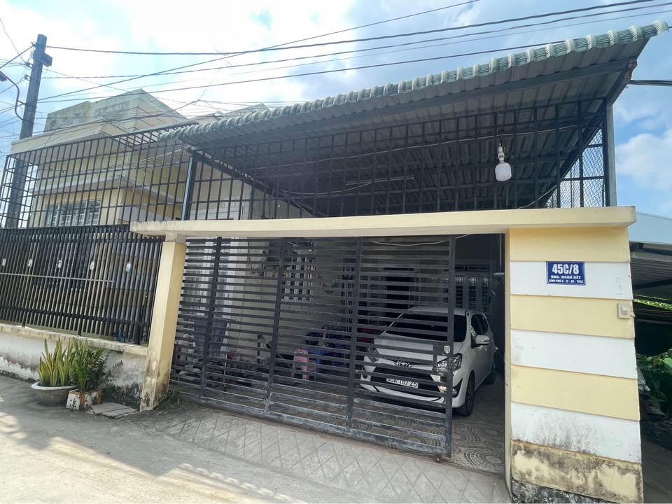 Nhà bán tại khu dân cư Đoàn Kết, Long Tuyền, 150m² giá 3.9 tỷ - Đầu tư sinh lời!