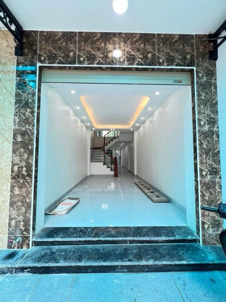 Nhà Quang Trung Thái Bình 63m² giá 3 tỷ - Ô tô đỗ cửa tiện lợi!