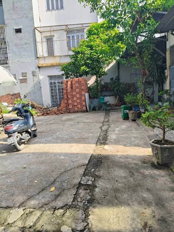 Dãy trọ 5 phòng Bùi Văn Ngữ, Tân Thới Hiệp, 78m² giá 5.4 tỷ - Đầu tư sinh lời ngay!