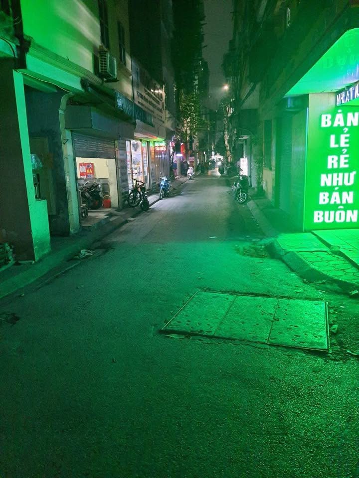 Nhà 4 tầng tại Yên Lãng, Đống Đa 65m² giá 14.8 tỷ - Thiết kế đẹp, sẵn sàng giao dịch!