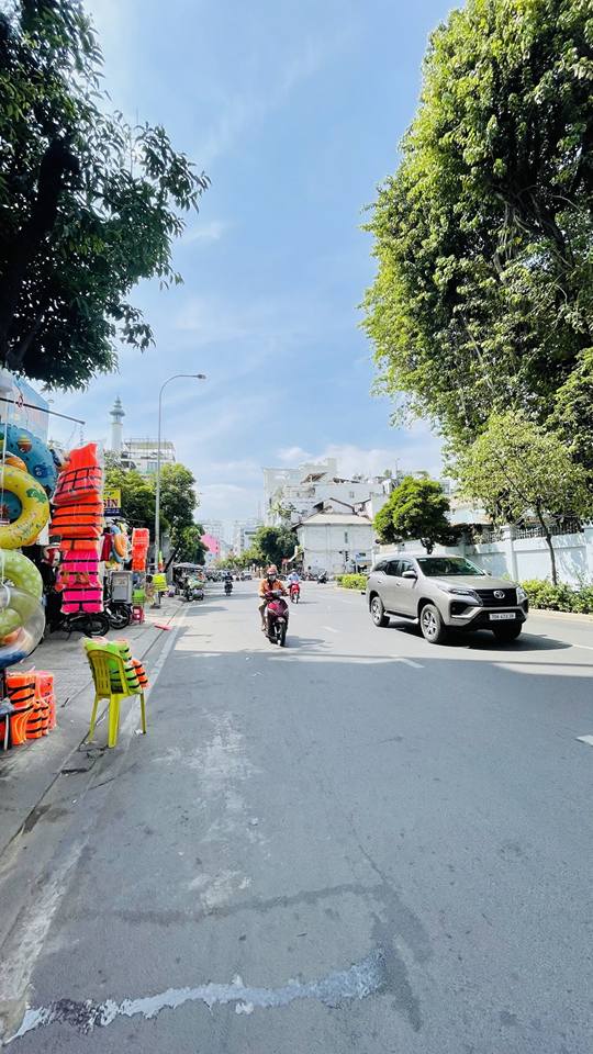 Căn hộ chung cư mặt tiền Nguyễn Trãi Quận 5, 103m² giá 5.65 tỷ - Đầu tư lý tưởng!