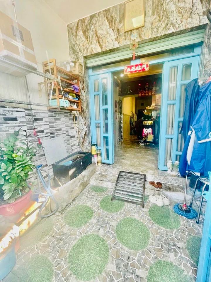 Nhà mặt tiền Phong Phú Quận 8 138m² giá 5 tỷ - Khu dân trí cao, xe hơi vào tận cửa!